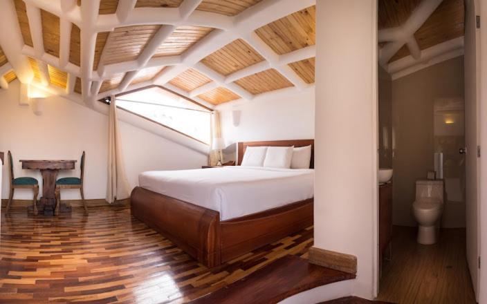 Waman Qorikancha Hotel Cusco Bagian luar foto